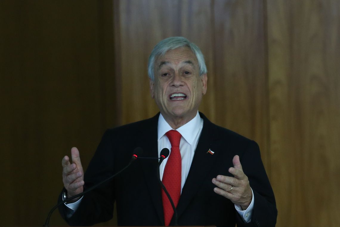 O presidente do Chile, Sebastián Piñera, herdeiro de uma família de políticos ligada à ditadura de Pinochet, é acusado de evasão fiscal