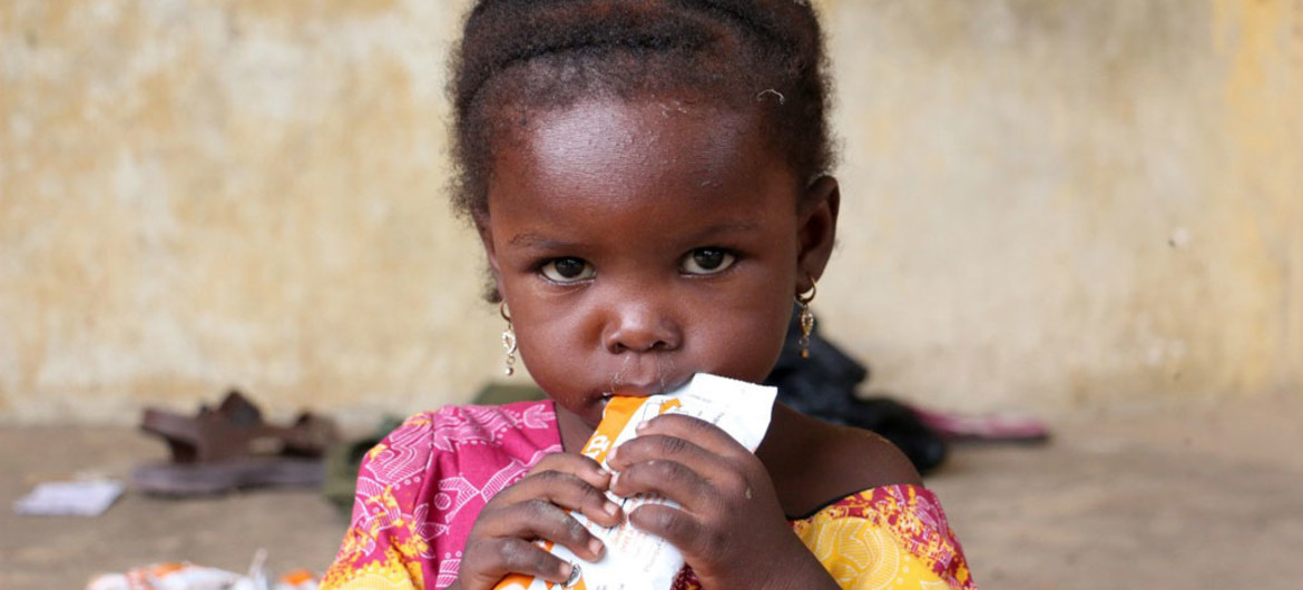 A merenda escolar é uma das ações do WFP em mais de 60 países. Foto: Simon Pierre Diouf/WFP