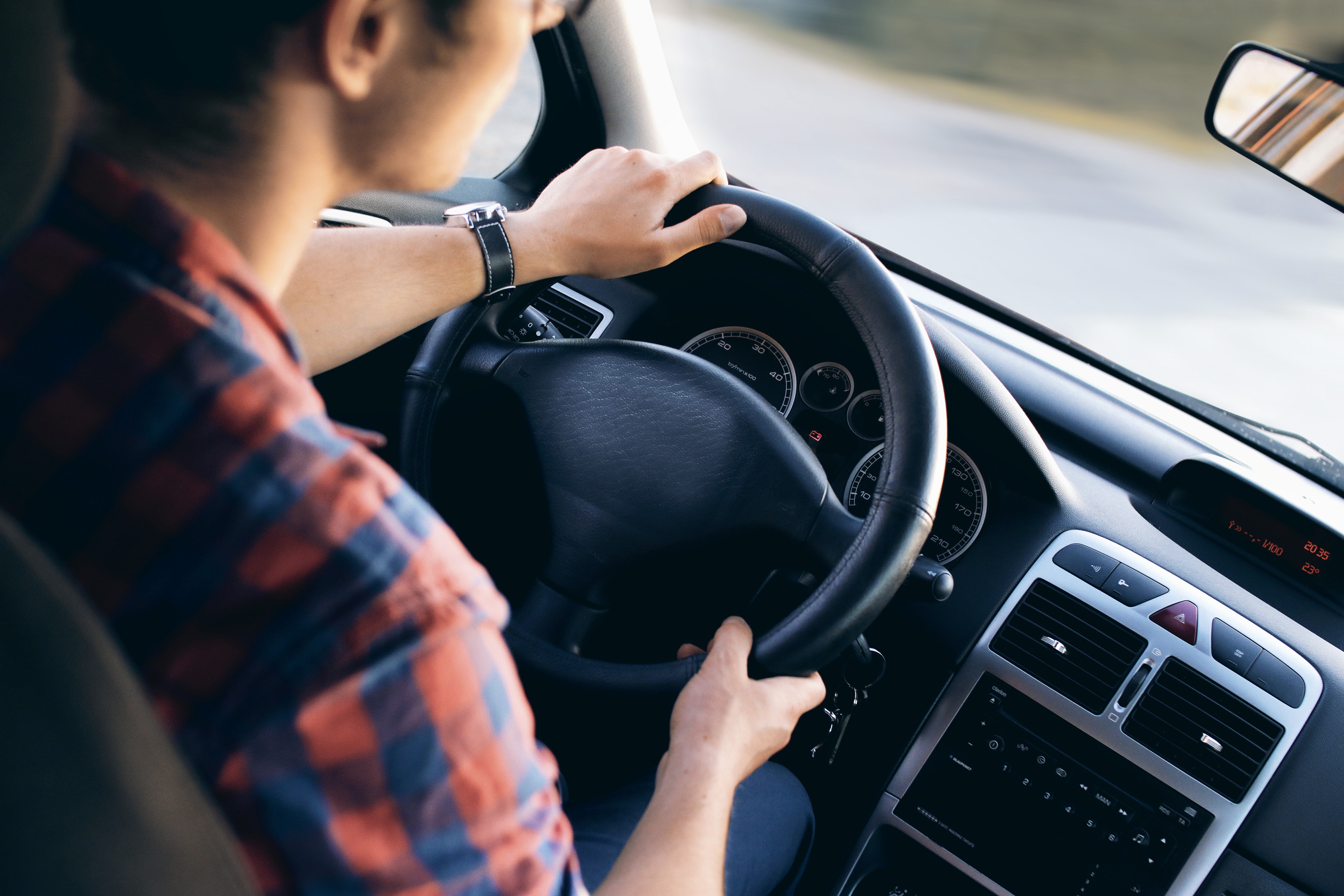 Motorista voluntário - Foto: Pexels