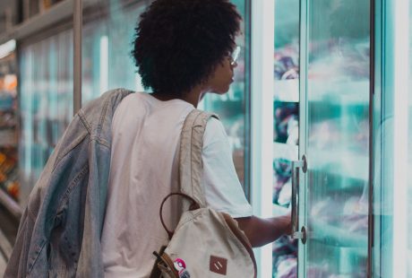 Equipamentos de refrigeração de supermercados receberão nova tecnologia que não agride camada de ozônio. Foto: David Gomes/Pexels