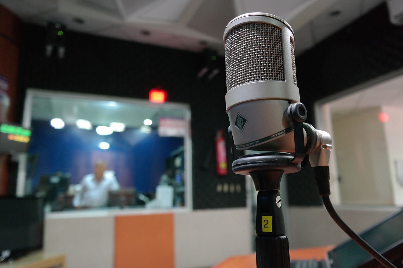 Microfone de rádio - Foto: Pixabay