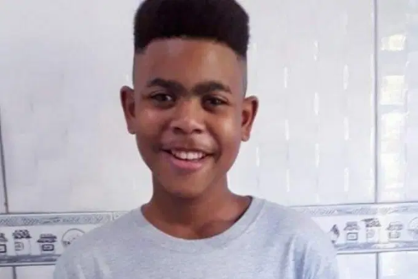 João Pedro Mattos Pinto, de 14 anos, foi morto na segunda-feira (18), na comunidade do Complexo do Salgueiro. Foto: Arquivo Pessoal