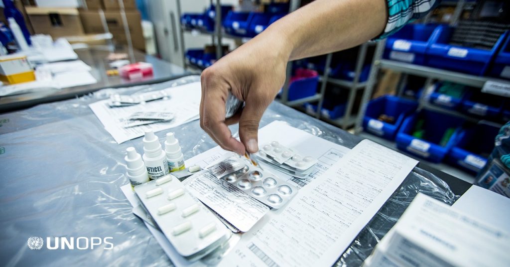 Ferramenta permite aos governos e à sociedade comparar preços de medicamentos recomendados pela OMS para tratar efeitos da COVID-19. Foto: UNOPS