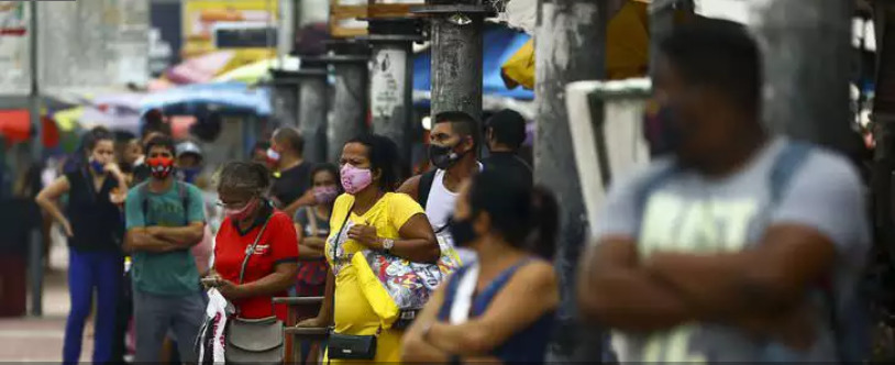 A pandemia evidenciou o racismo, a violência e as desigualdades que afetam principalmente as mulheres negras no Brasil. Foto: EBC/Marcelo Camargo