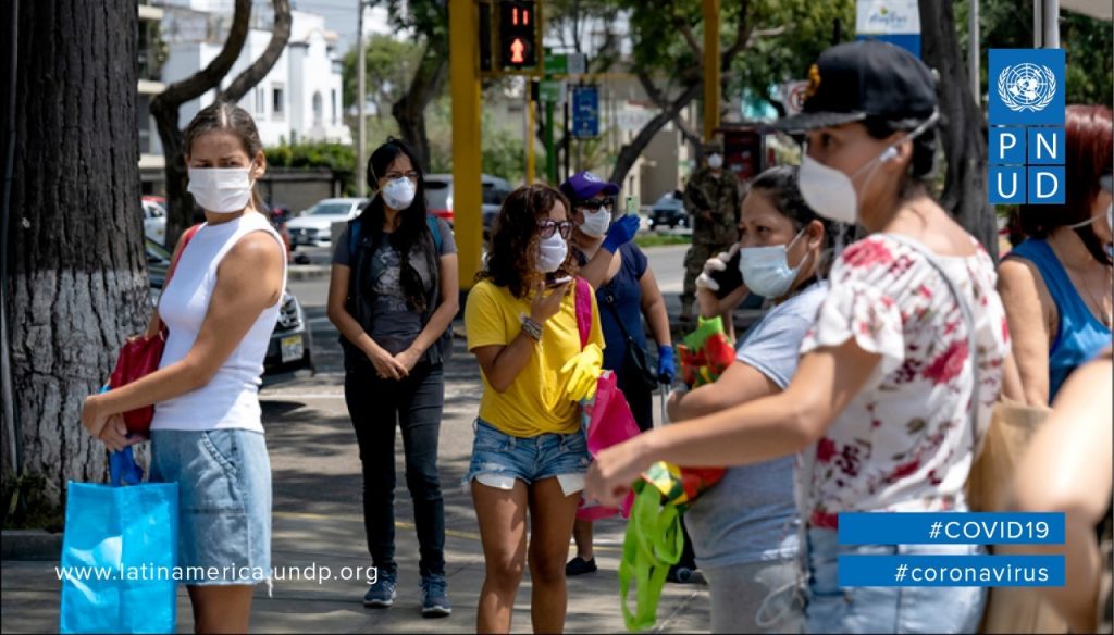 A satisfação com o funcionamento do sistema político na América Latina e no Caribe atingiu o nível mais baixo de todos os tempos em 2018, com três em cada quatro pessoas expressando um julgamento negativo sobre a vida política em seu país. Foto: PNUD