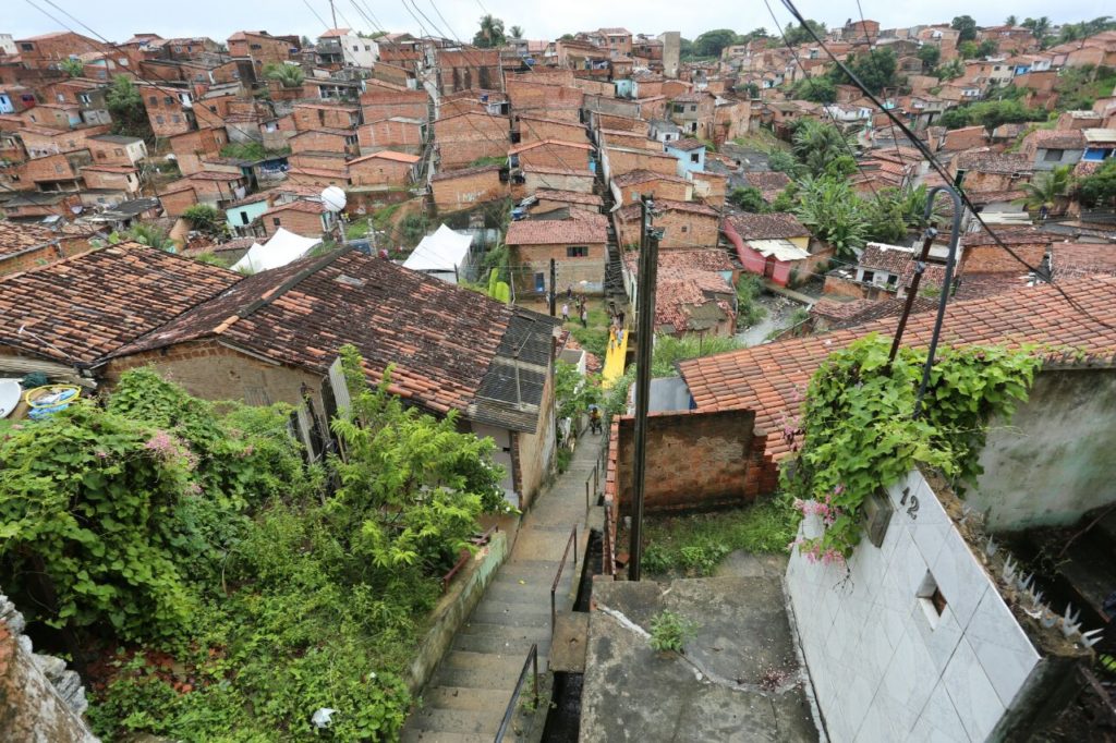 Projeto visa ao desenvolvimento sustentável das grotas de Maceió. Foto: Agência Alagoas