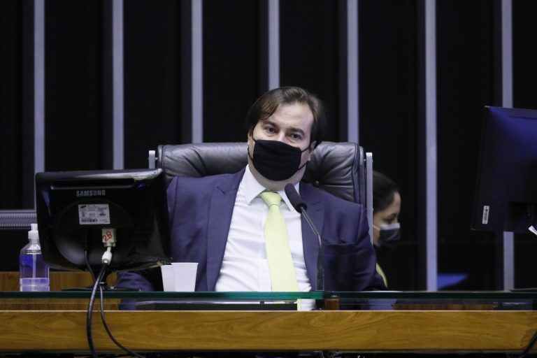 Deputado Rodrigo Maia preside sessão da Câmara