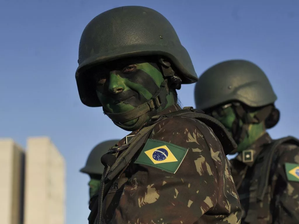 Desfile cívico-militar de 07 de setembro na Esplanada dos Ministérios