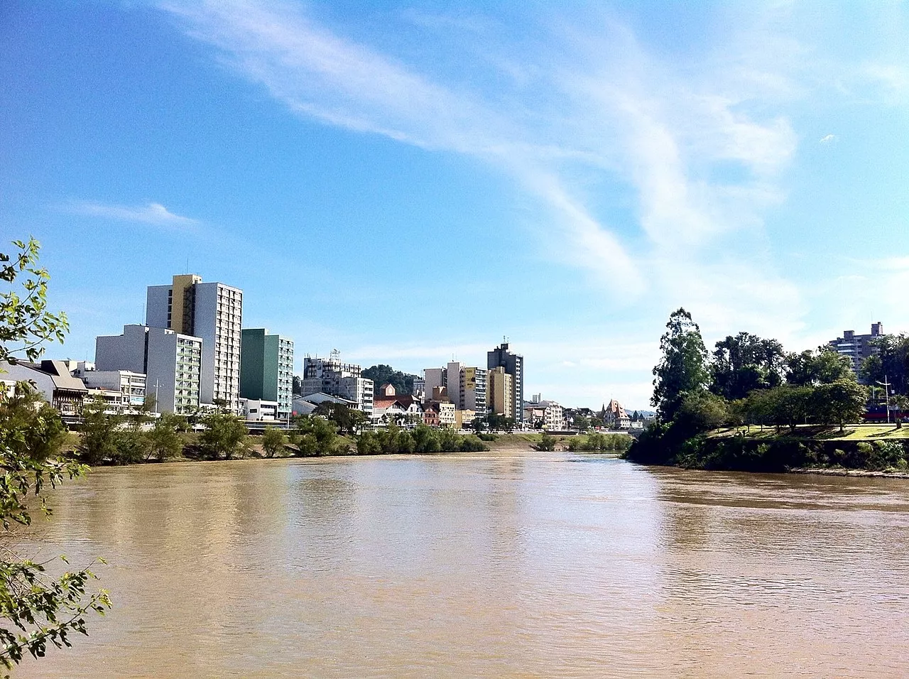 Foto1_Pressão de construtoras flexibilizou regras de proteção de rios e lagos em áreas urbanas