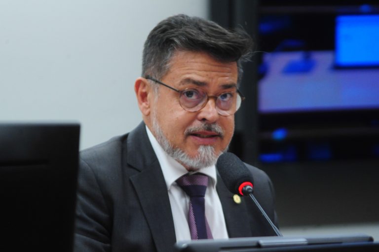 Audiência Pública - Diagnóstico e estimulação precoce para bebês com autismo. Dep. Eduardo Barbosa PSDB-MG