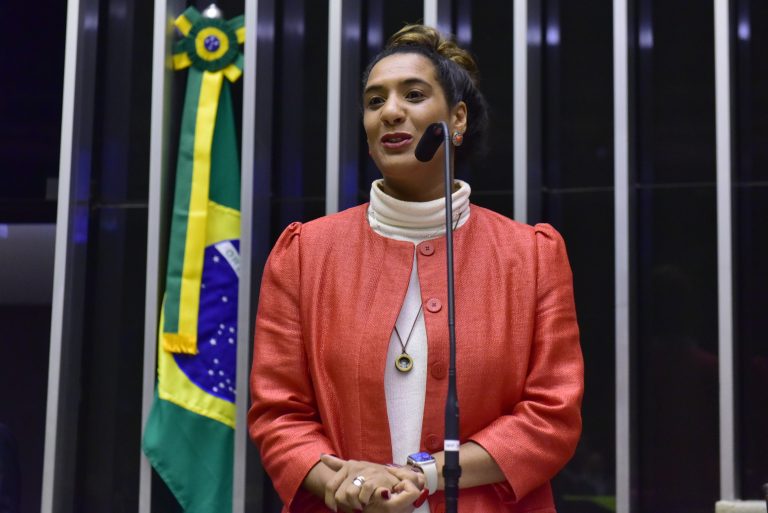 Homenagem à Vereadora Marielle Franco, In Memoriam. Ministra de Estado da Igualdade Racial e Irmã de Marielle, Anielle Franco.