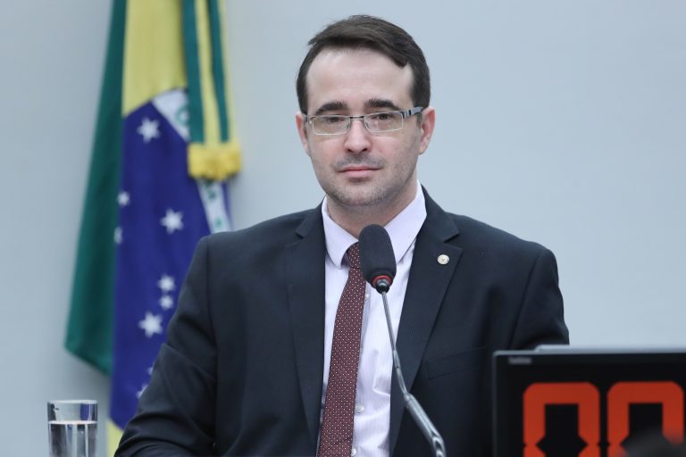 Audiência Pública - Utilização do hidrogênio sustentável na indústria brasileira. Utilização do hidrogênio sustentável na indústria brasileira. Dep. Bruno Ganem (PODE - SP)