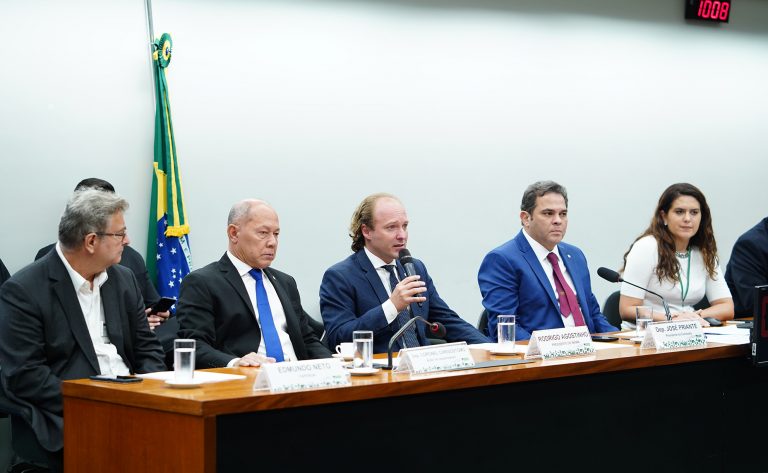 Audiência Pública – Embargos às propriedades rurais na região do Amazonas.