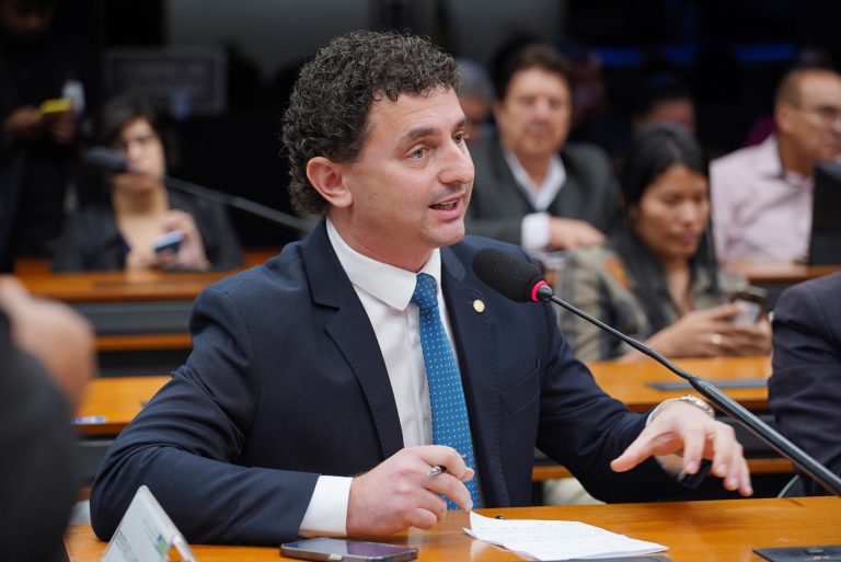 Deputado Pezenti (MDB-SC) na Comissão de Agricultura, Pecuária, Abastecimento e Desenvolvimento Rural da Câmara