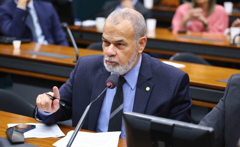 Deputado Jorge Braz (Republicanos-RJ) fala em reunião da Comissão de Defesa do Consumidor