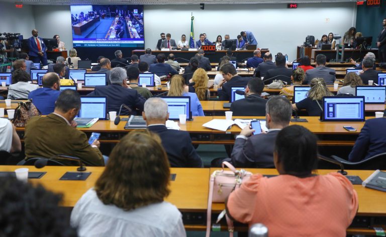 Reunião da CPI do MST para leitura do relatório final