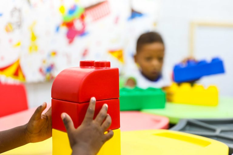 Educação - geral - pré-escola - Inaugurac¸a~o da Creche Escola de Caranguejo Tabaiares