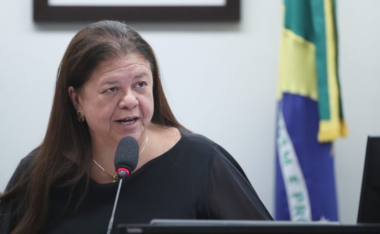 Audiência Pública - O abandono conjugal após o diagnóstico de câncer. Dep. Laura Carneiro (PSD-RJ)