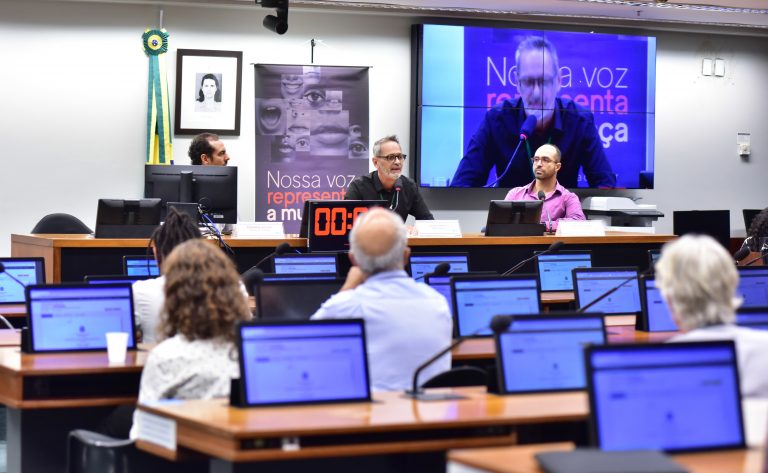 Lançamento da Campanha Masculinidade Consciente. Coletivo Homens em Conexão, Fernando Aguiar. Jornalista - Rádio Câmara, André Amaro.