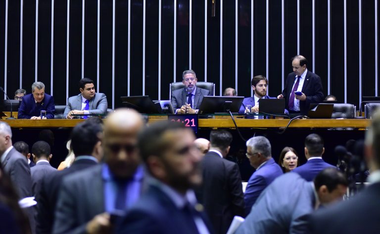 Discussão e votação de propostas. Dep. Daniel Agrobom (PL - GO), dep. Icaro de Valmir(PL - SE), presidente da Câmara dos Deputados, Arthur Lira e dep. Eli Borges (PL - TO)