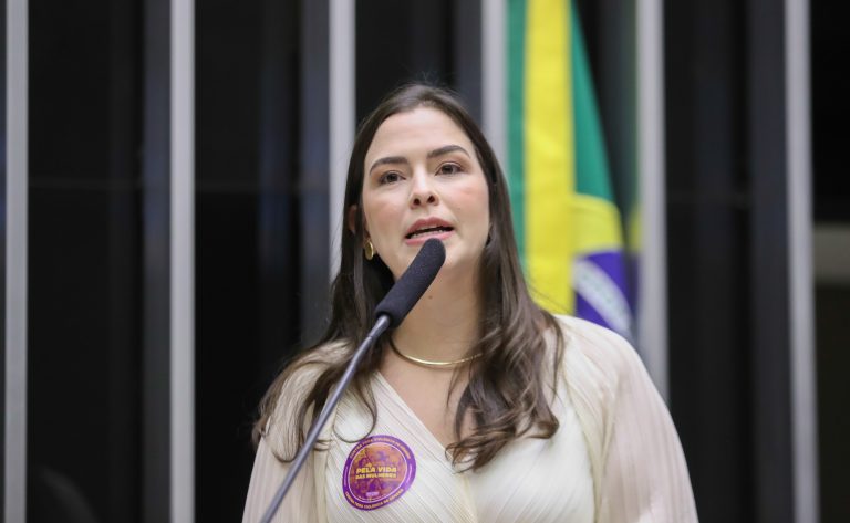 Homenagem ao dia Internacional da Mulher. Dep. Maria Arraes (SOLIDARIEDADE-PE)