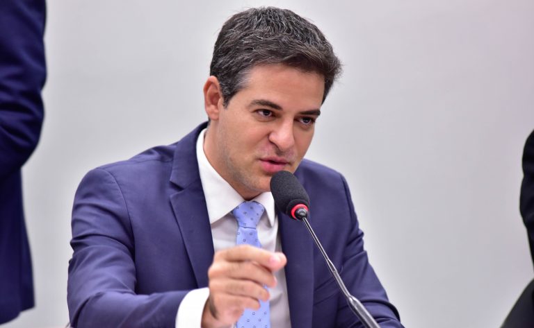 Audiência Pública - Atualização da legislação às emergências em saúde pública. Dep. Ismael Alexandrino (PSD - GO)