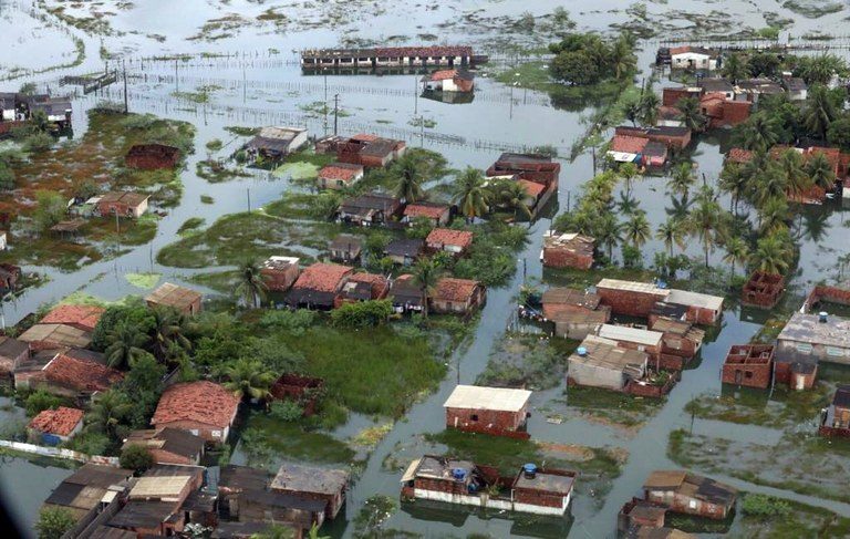 Enchentes em Recife (PE) em 2022, alagamentos, inundação, crise climática, desastre ambiental, catástrofe