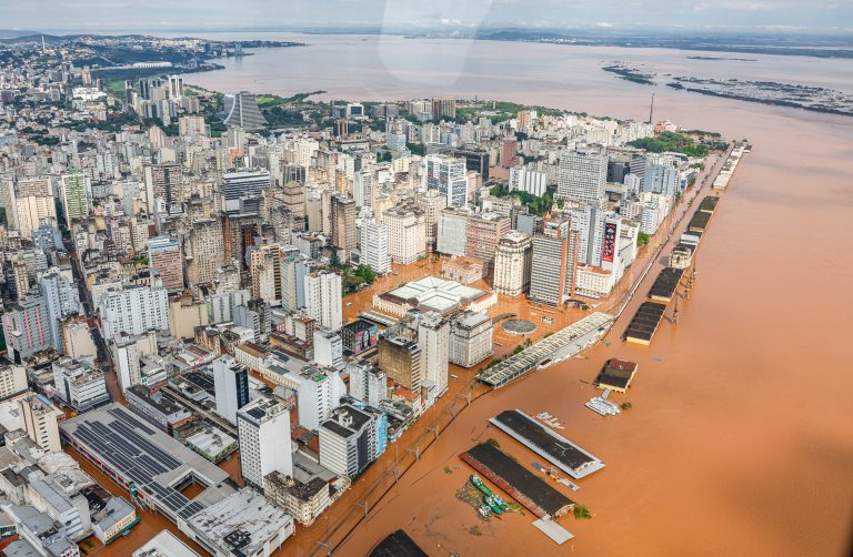 Cidades - catástrofe - enchete - clima - Sobrevoo em Canoas, Canoas (RS) inundado pelas chuvas