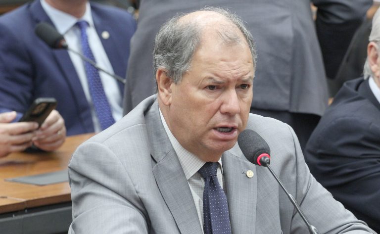 Mesa Redonda “A posição do Brasil na (COP10) da Convenção-Quadro para Controle do Tabaco”. Dep. Alceu Moreira (MDB - RS)