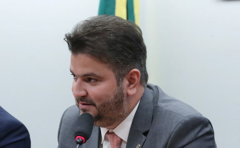 Planos e Programas do Ministério do Turismo. Reunião com comparecimento de Ministro. Dep. Diego Coronel (PSD - BA)