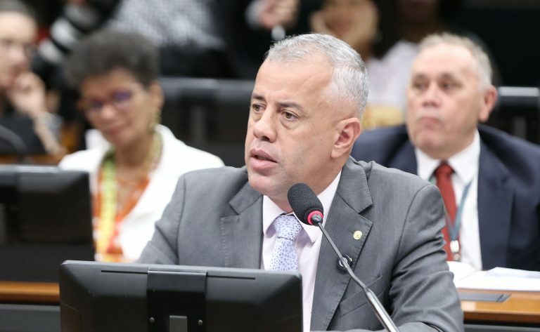 Comparecimento da Ministra de Estado da Cultura Margareth Menezes. Dep. Evair Vieira de Melo (PP - ES)