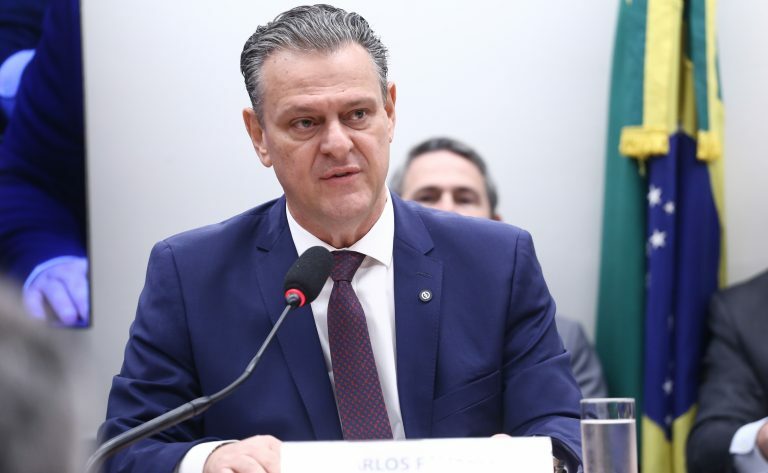 Ações para diminuir os preços dos alimentos. Ministro de Estado da Agricultura e Pecuária, Carlos Fávaro