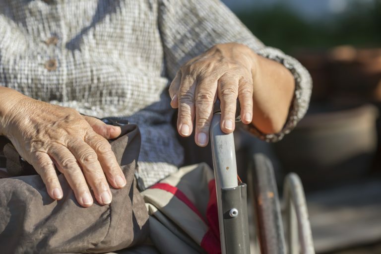 Direitos Humanos - idoso - pessoas velhas - terceira idade - asilo - Velhice