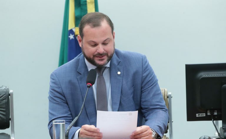 Discussão e votação de propostas legislativas. Dep. Dr. Victor Linhalis (PODE-ES).