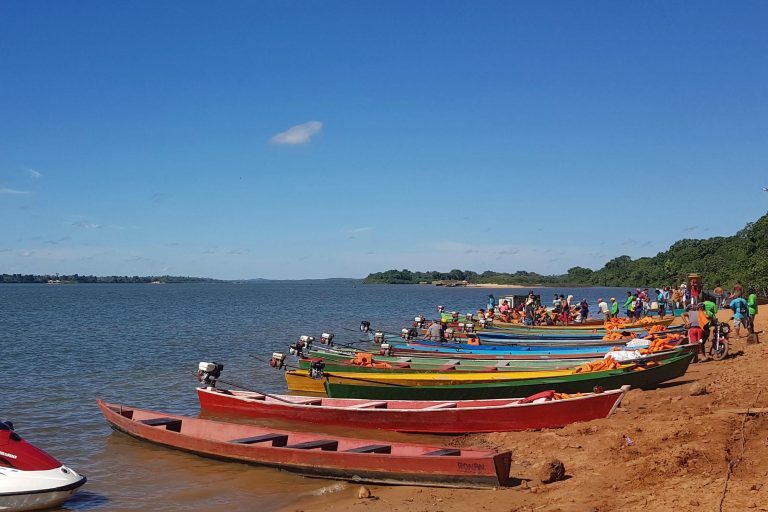 Transportes - barcos e portos - transporte fluvial pescadores pesca