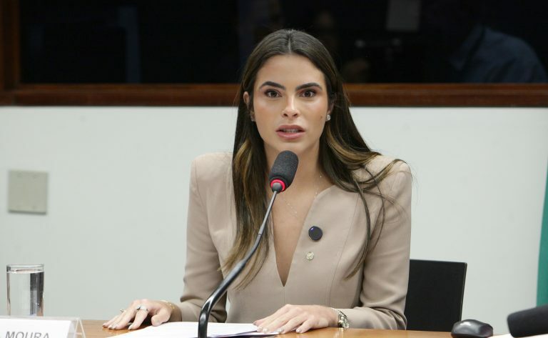 Instalação da comissão e eleição de presidente e vice-presidentes. Dep. Yandra Moura (UNIÃO - SE)