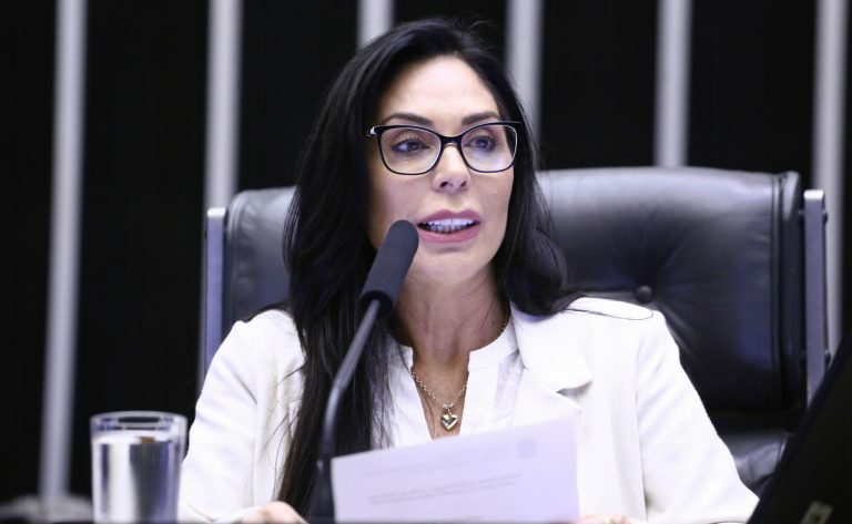 Homenagem ao Dia de Tiradentes e ao Conselho Federal de Odontologia. Dep. Geovania de Sá (PSDB - SC)