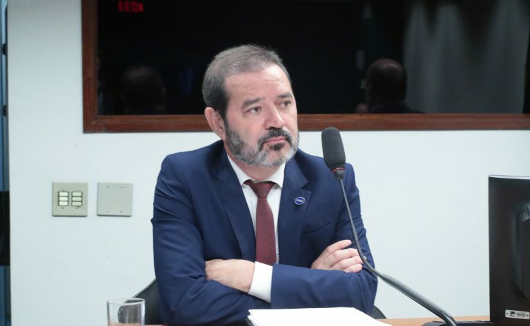 Audiência Pública - Política Nacional de Minerais Críticos e Estratégicos e Terras Raras.