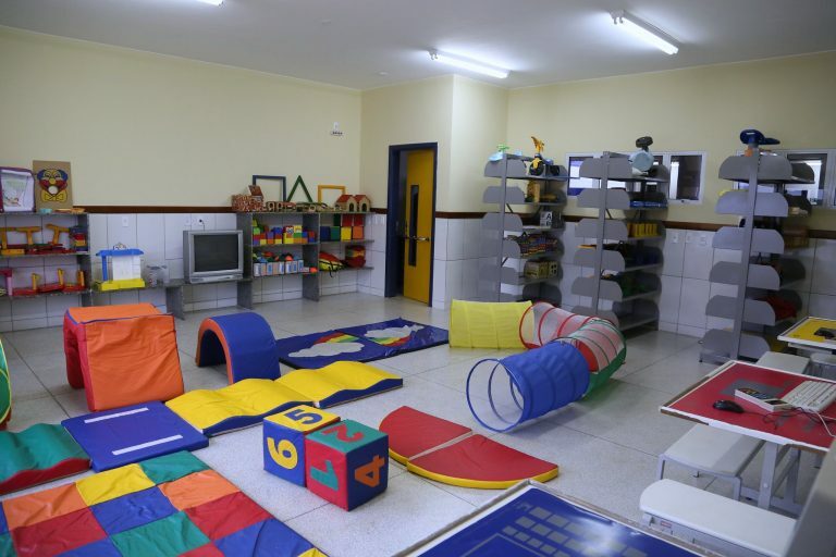 Centro Municipal de Educação Infantil Professora Dirce Miziara, em Uberaba (MG))