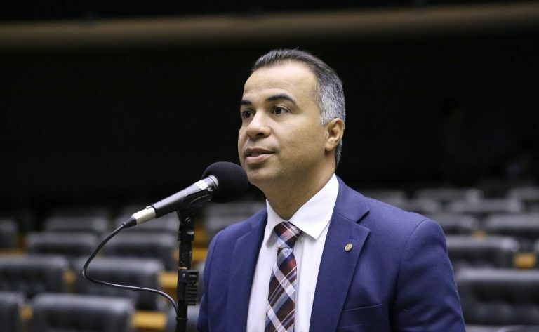 Discussão e votação de propostas legislativas. Dep. Filipe Martins (PL - TO)