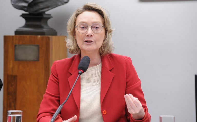 Audiência Pública - Problema dos titulares de direito do programa "Minha casa, Minha vida". Dep. Maria do Rosário (PT - RJ)