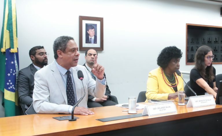 Discussão e votação do Parecer do Relator. Dep. Orlando Silva (PCDOB-SP). Dep. Benedita da Silva (PT - RJ)