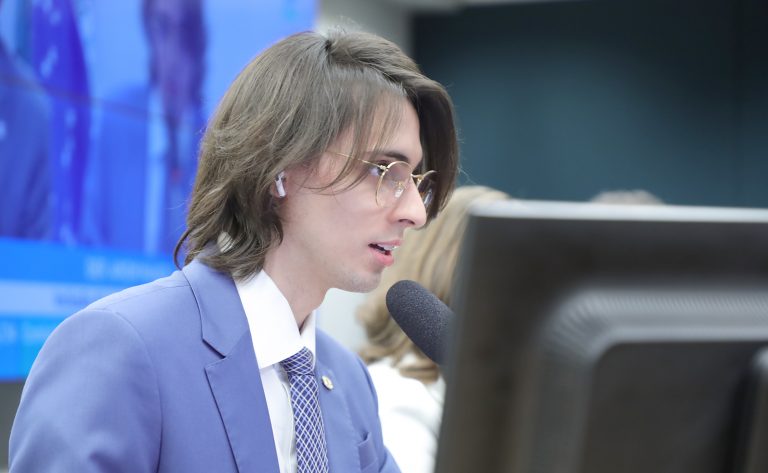 Audiência Pública – Debate sobre o transtorno do espectro autista, com ênfase na necessidade de inclusão de forma abrangente e precisa da população autista nos estudos e censos. Dep. Amom Mandel (CIDADANIA - AM)