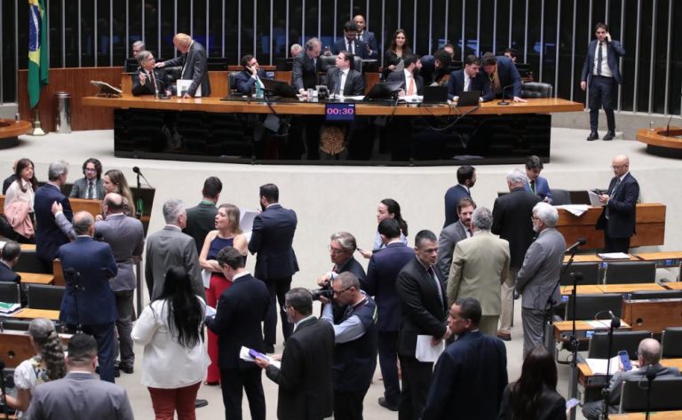 Câmara aprova projeto que retoma a redução dos limites da Floresta Nacional do Jamanxim, no Pará