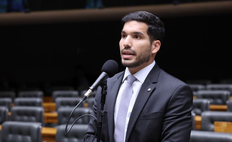 Discussão e Votação de propostas legislativas. Dep. André Fernandes (PL - CE)