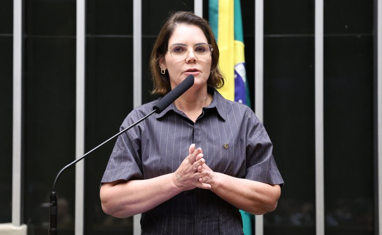 Discussão e votação de propostas legislativas. Dep. Coronel Fernanda (PL - MT)
